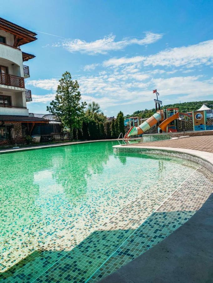 Mm Complex Aparthotel Primorsko Buitenkant foto