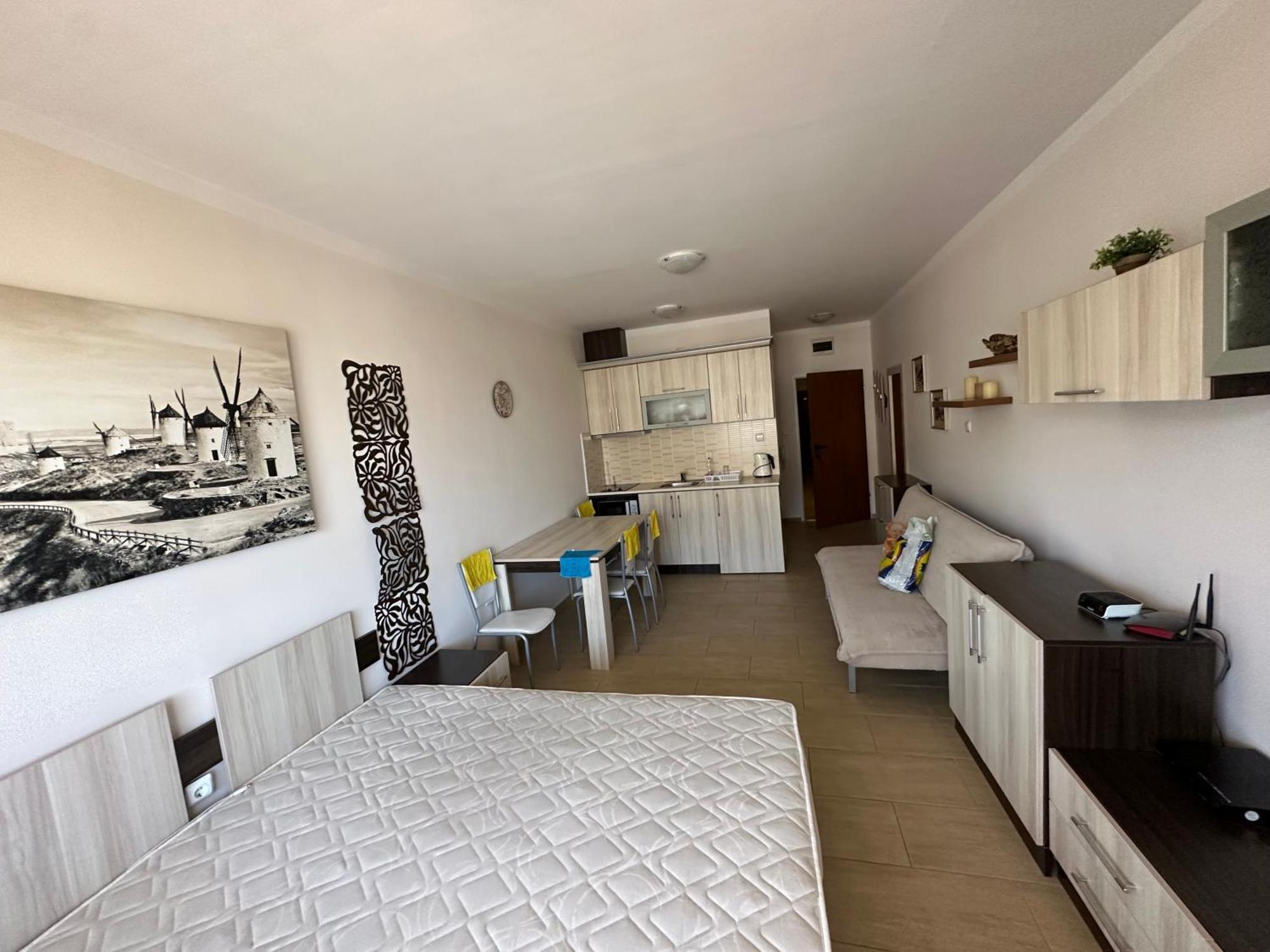 Mm Complex Aparthotel Primorsko Buitenkant foto